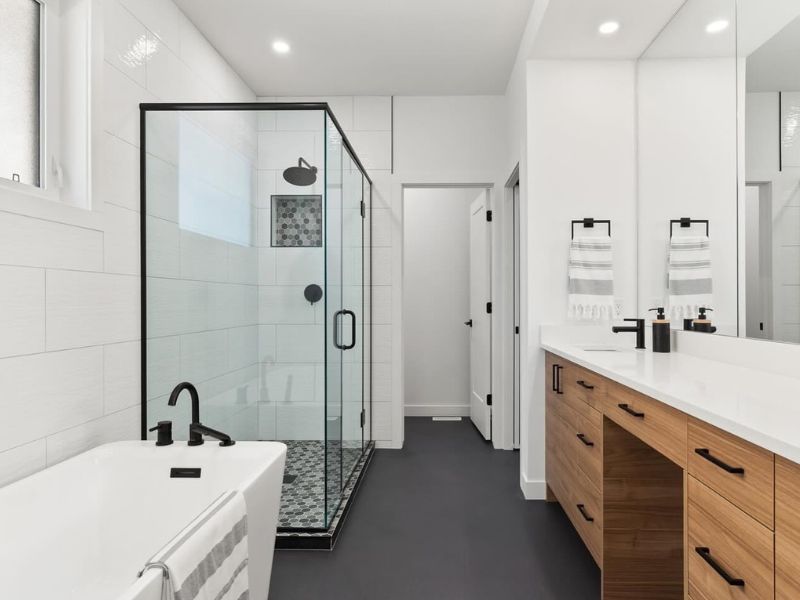 Modern Bathroom with White Cabinets and Double Sinks Modern Bathroom with White Cabinets and Double Sinks