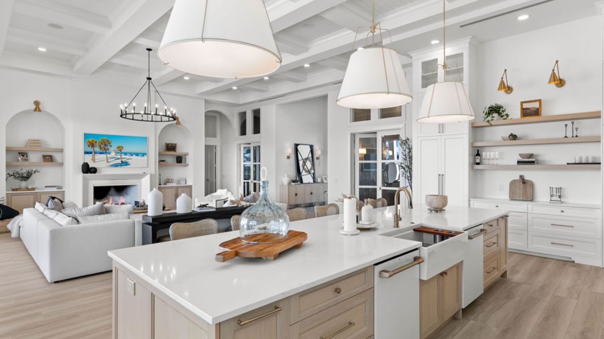 Minimalist Kitchen with Light Wood Cabinets and Clean Design Brown and white kitchen with white Wall and gold details